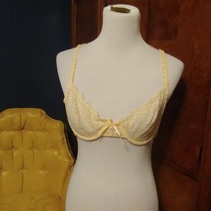 Affinitas Ivory Lace Underwire Bra